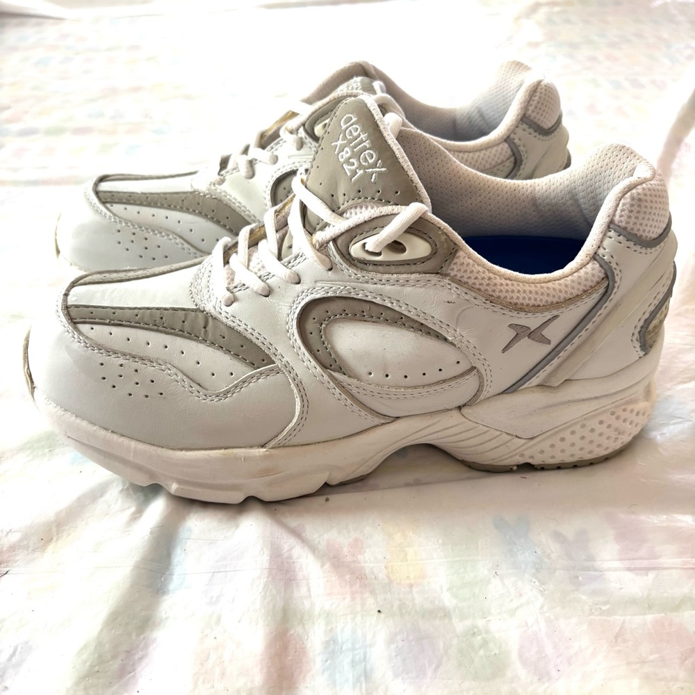 Aetrex X821 Leather White and Gray Sneakers Walking Shoes SZ 8 W Worn 2X - Picture 14 of 15